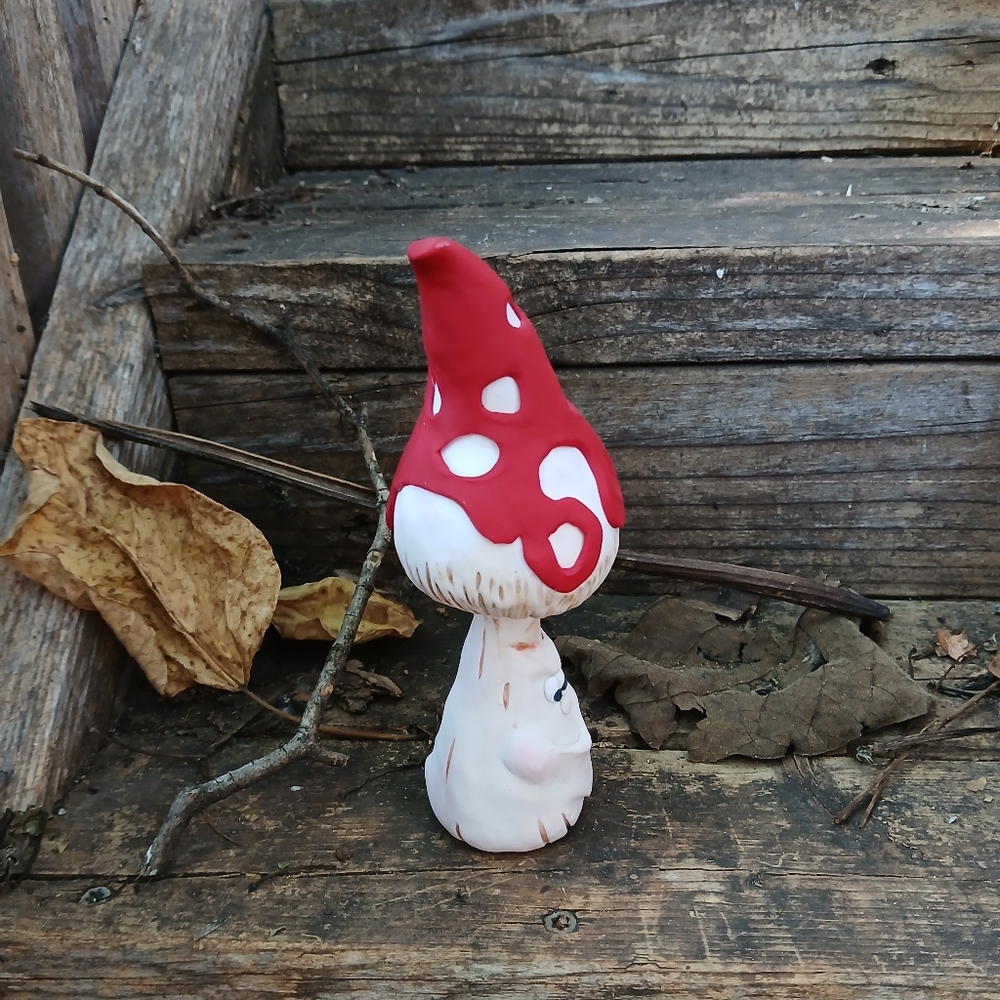 ❤️🤍 Cone Mushroom 🍄🐞 Face Funny 🦋🌺 - Picture 3 of 7